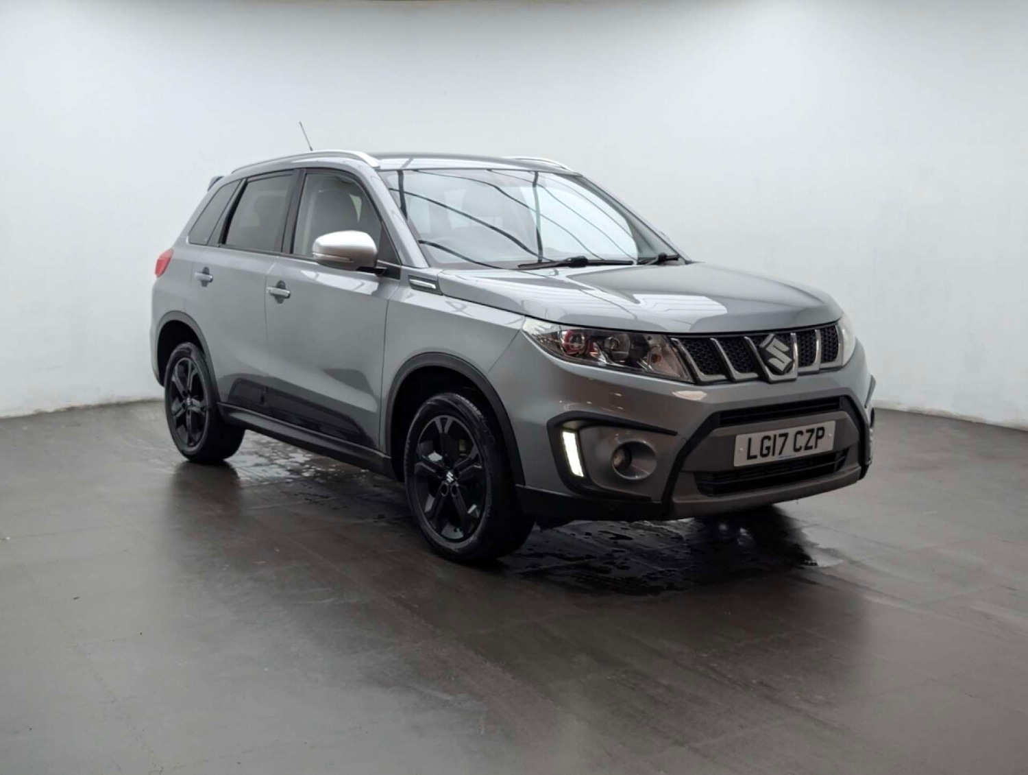 Used Suzuki Vitara 2017 for sale - 77963206: Photo 2