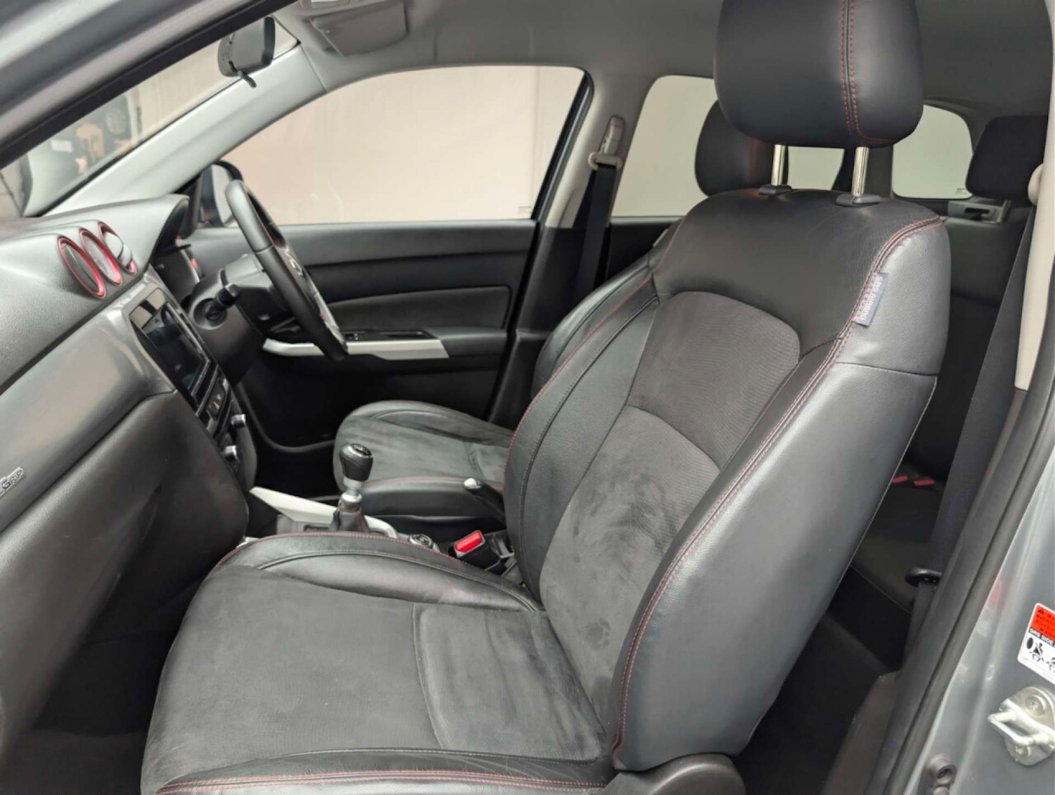 Used Suzuki Vitara 2017 for sale - 77963206: Photo 37