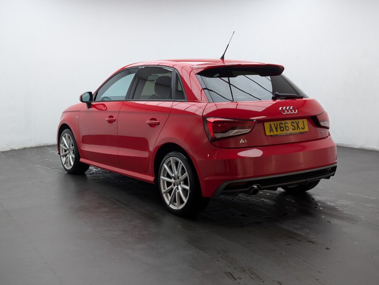 Used Audi A1 2016 for sale - 77131686: Photo 6