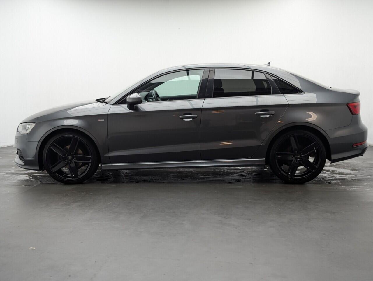 Used Audi A3 2016 for sale - 77633631: Photo 5