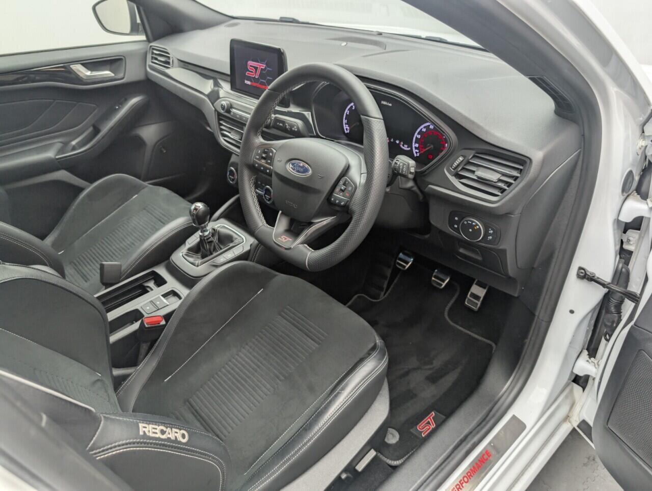 Used Ford Focus 2019 for sale - 76422860: Photo 11