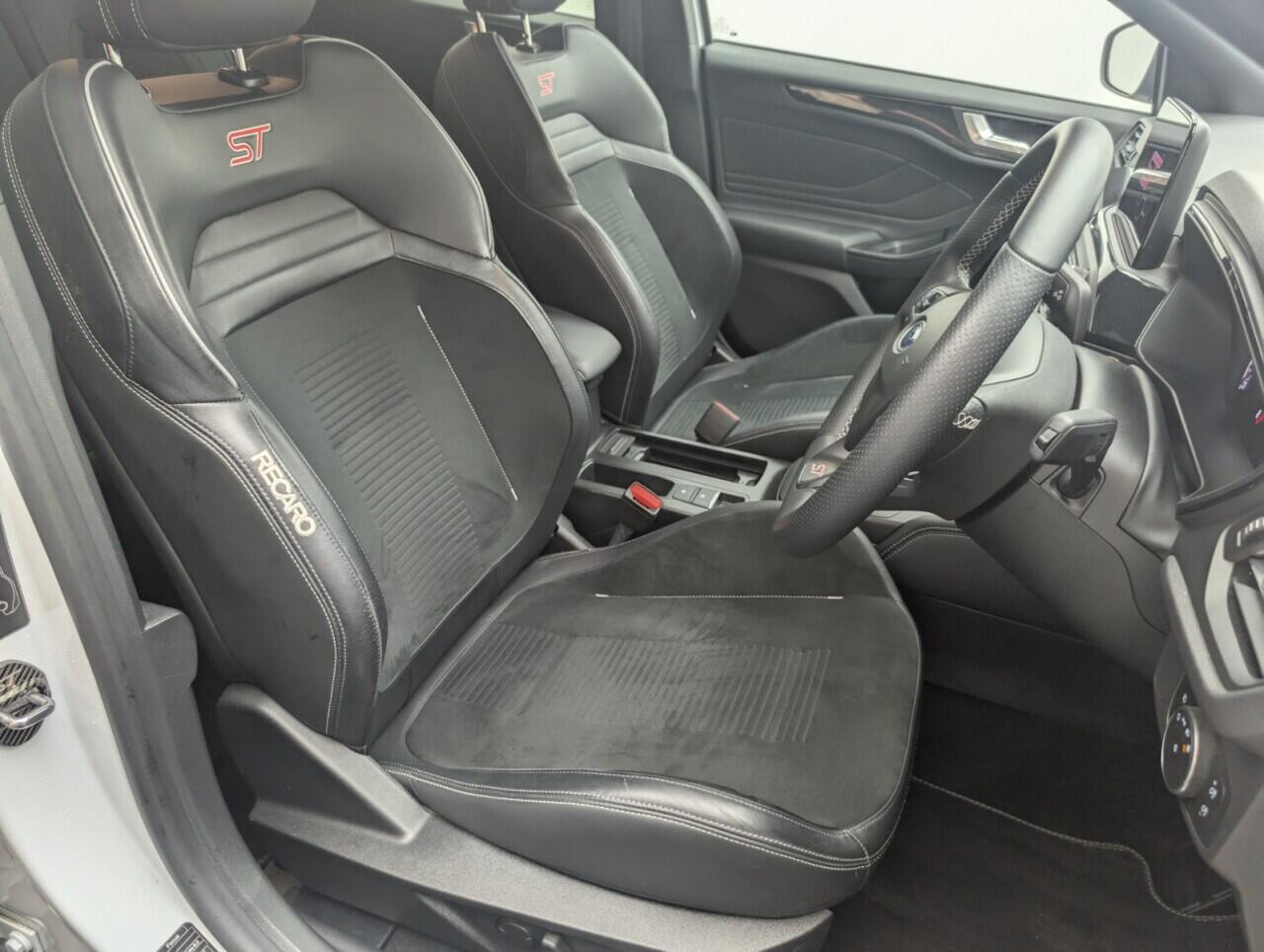 Used Ford Focus 2019 for sale - 76422860: Photo 12