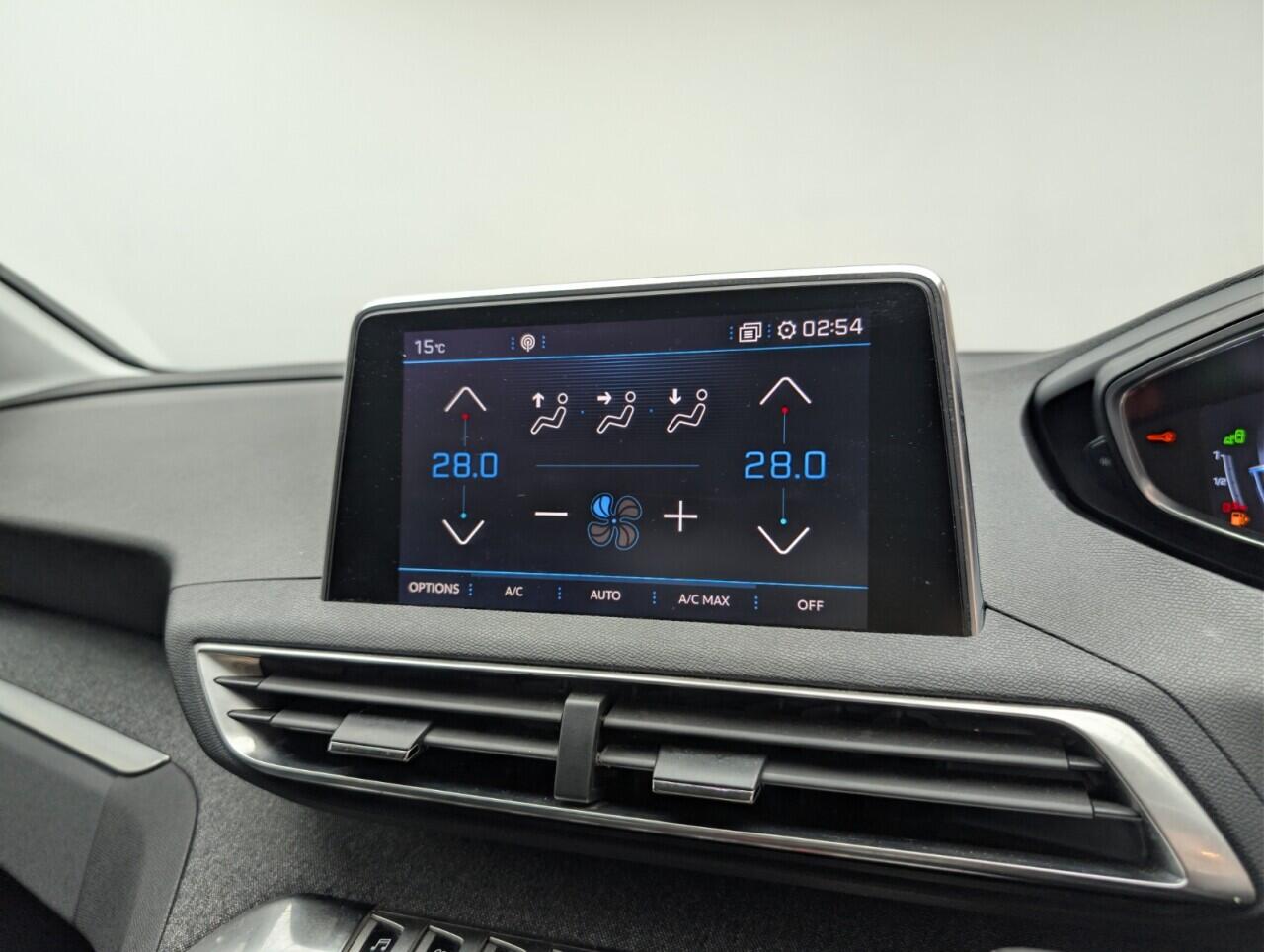 Used Peugeot 3008 2018 for sale - 76658996: Photo 14