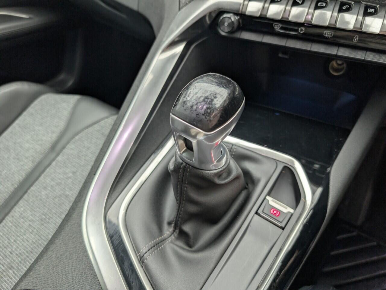 Used Peugeot 3008 2018 for sale - 76658996: Photo 15