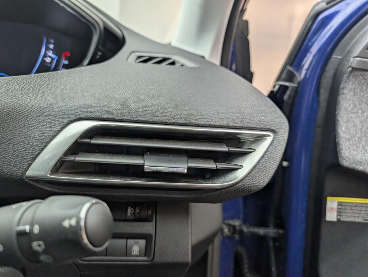 Used Peugeot 3008 2018 for sale - 76658996: Photo 19