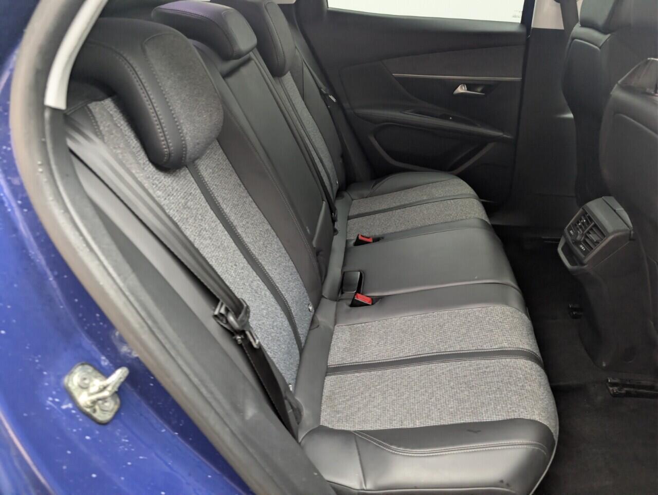 Used Peugeot 3008 2018 for sale - 76658996: Photo 23