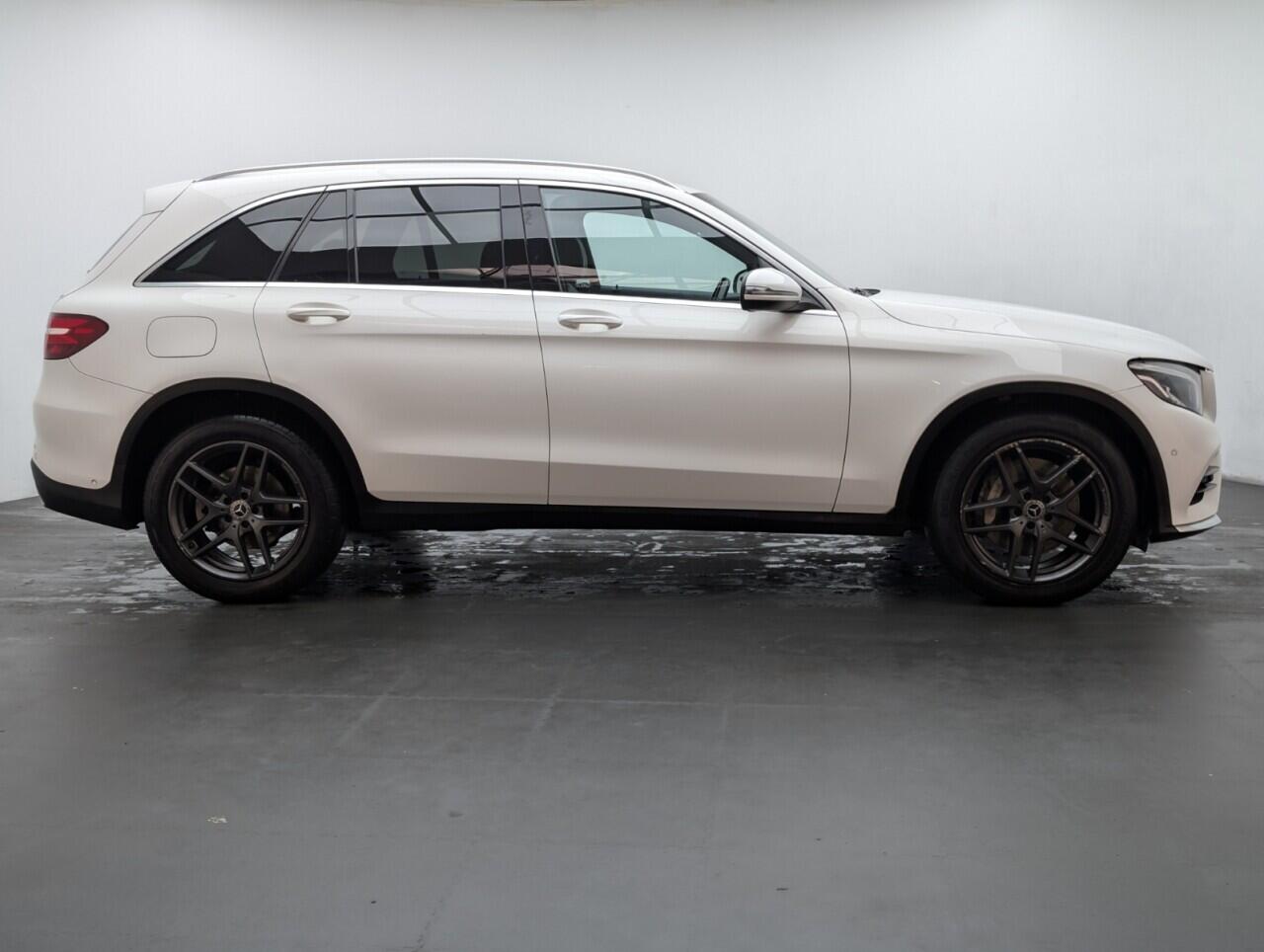 Used Mercedes-Benz GLC 2018 for sale - 77215015: Photo 9
