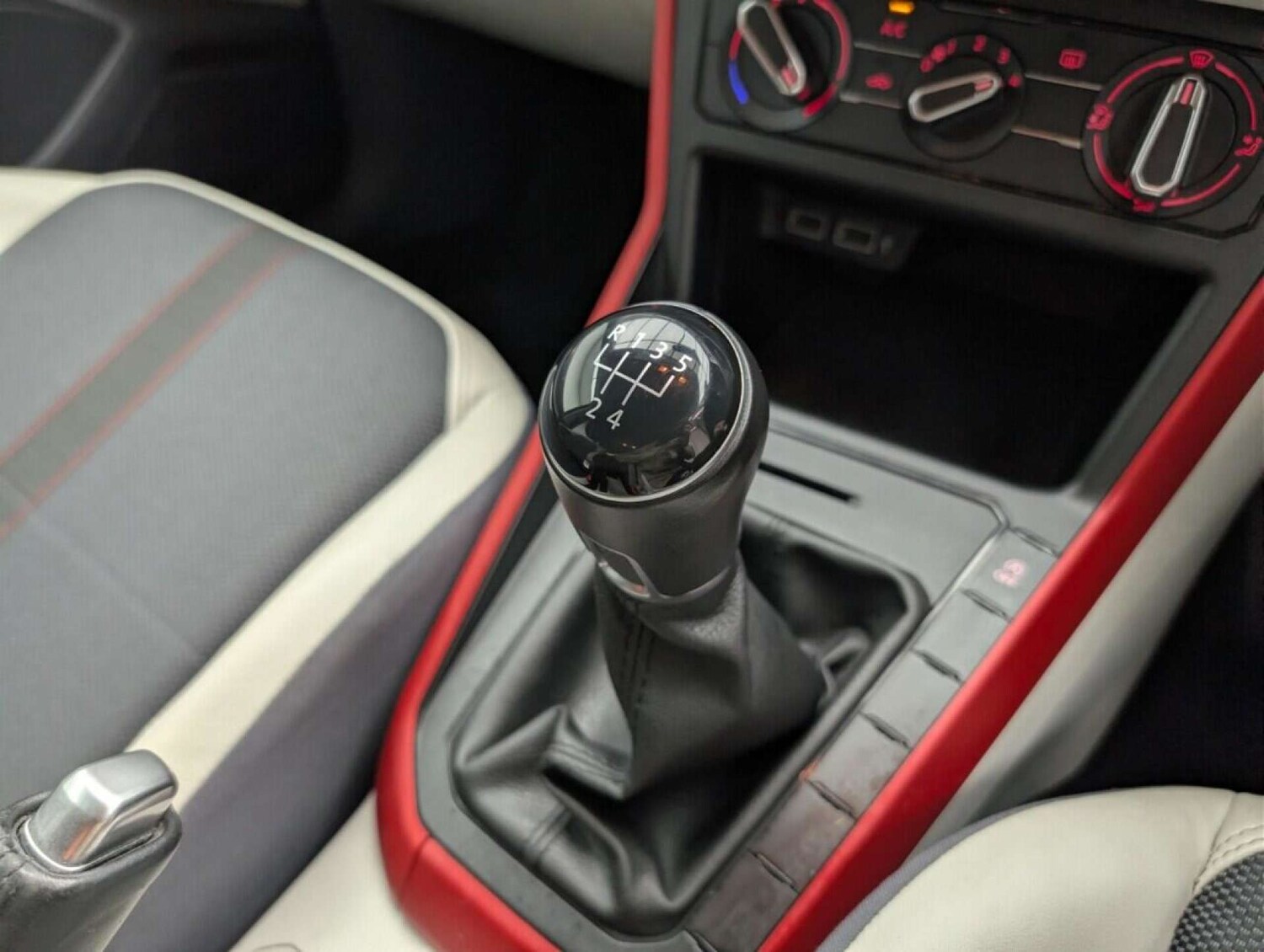 Used Volkswagen Polo 2020 for sale - 77713303: Photo 15