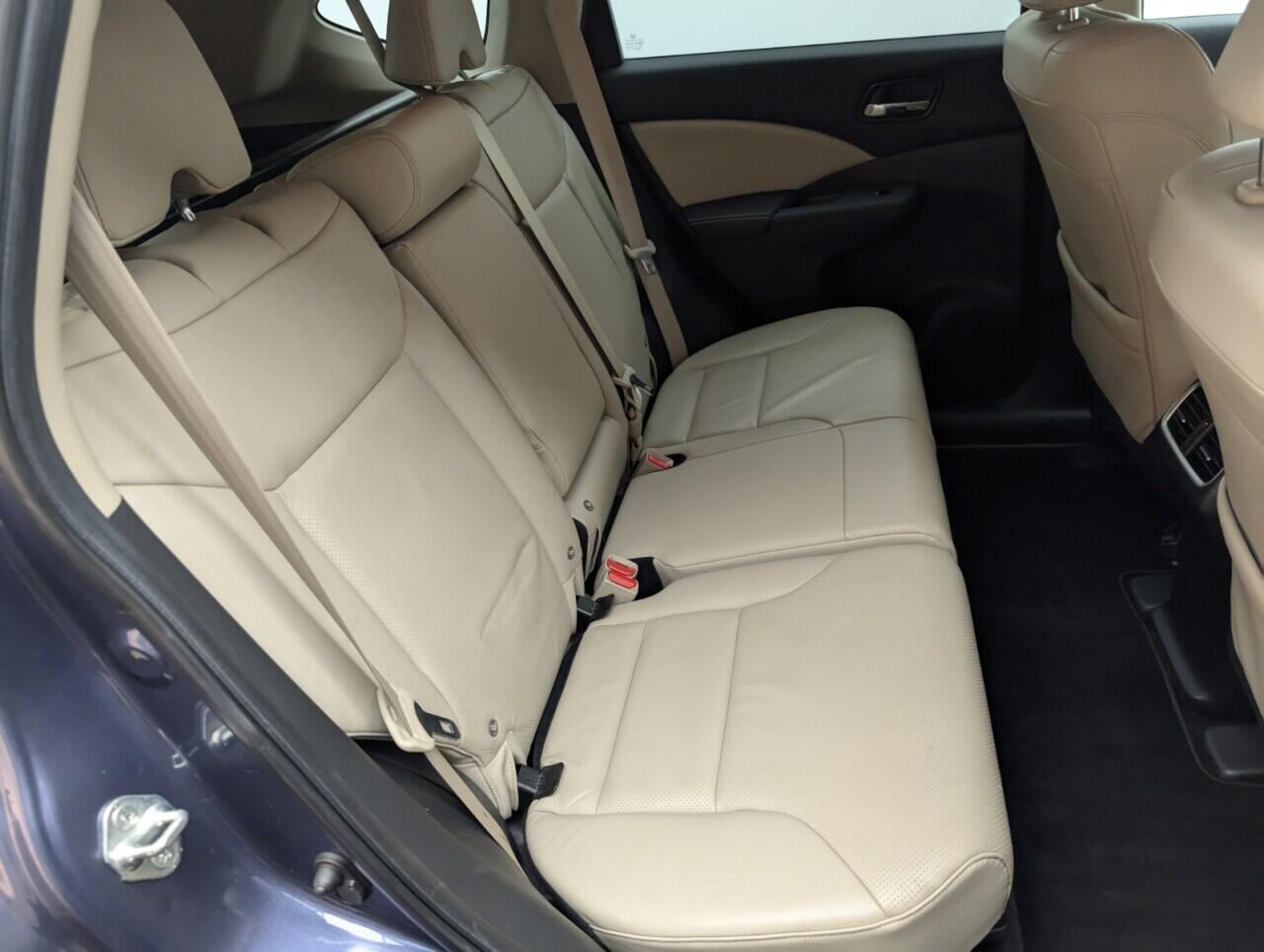 Used Honda CR-V 2017 for sale - 76457620: Photo 26