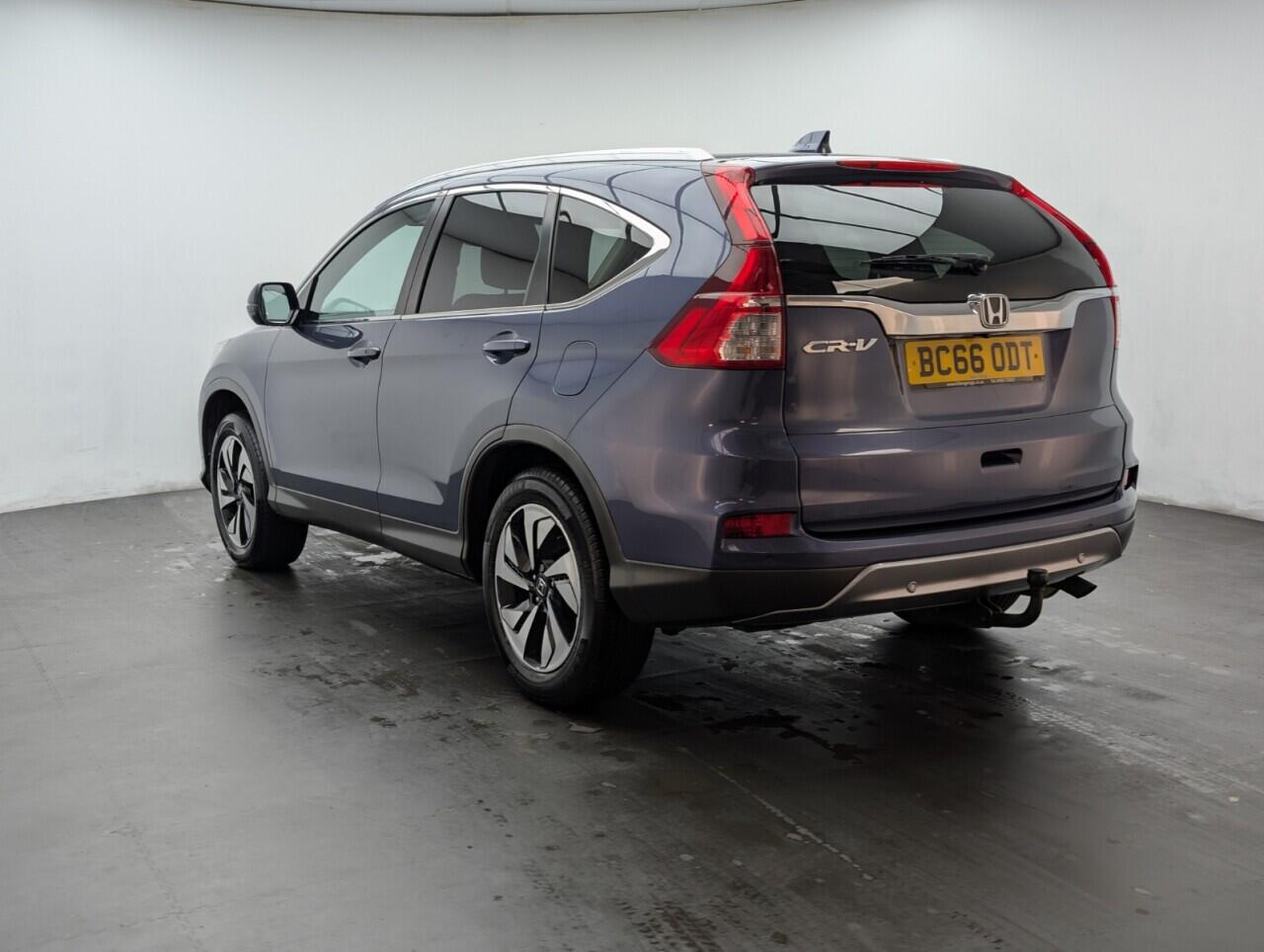 Used Honda CR-V 2017 for sale - 76457620: Photo 6