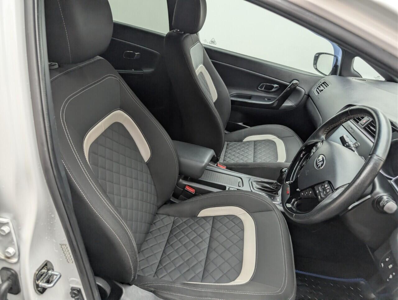 Used Kia Ceed for sale - 76998965: Photo 12