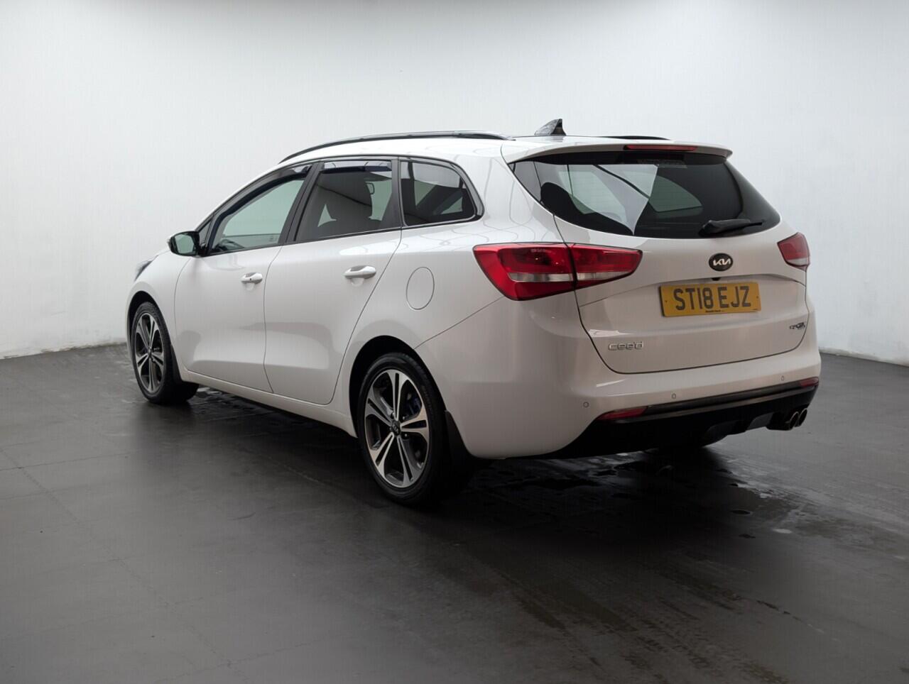 Used Kia Ceed for sale - 76998965: Photo 6