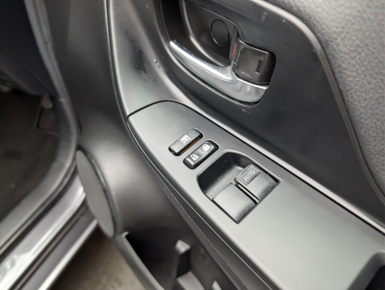 Used Toyota Yaris 2018 for sale - 77191043: Photo 19