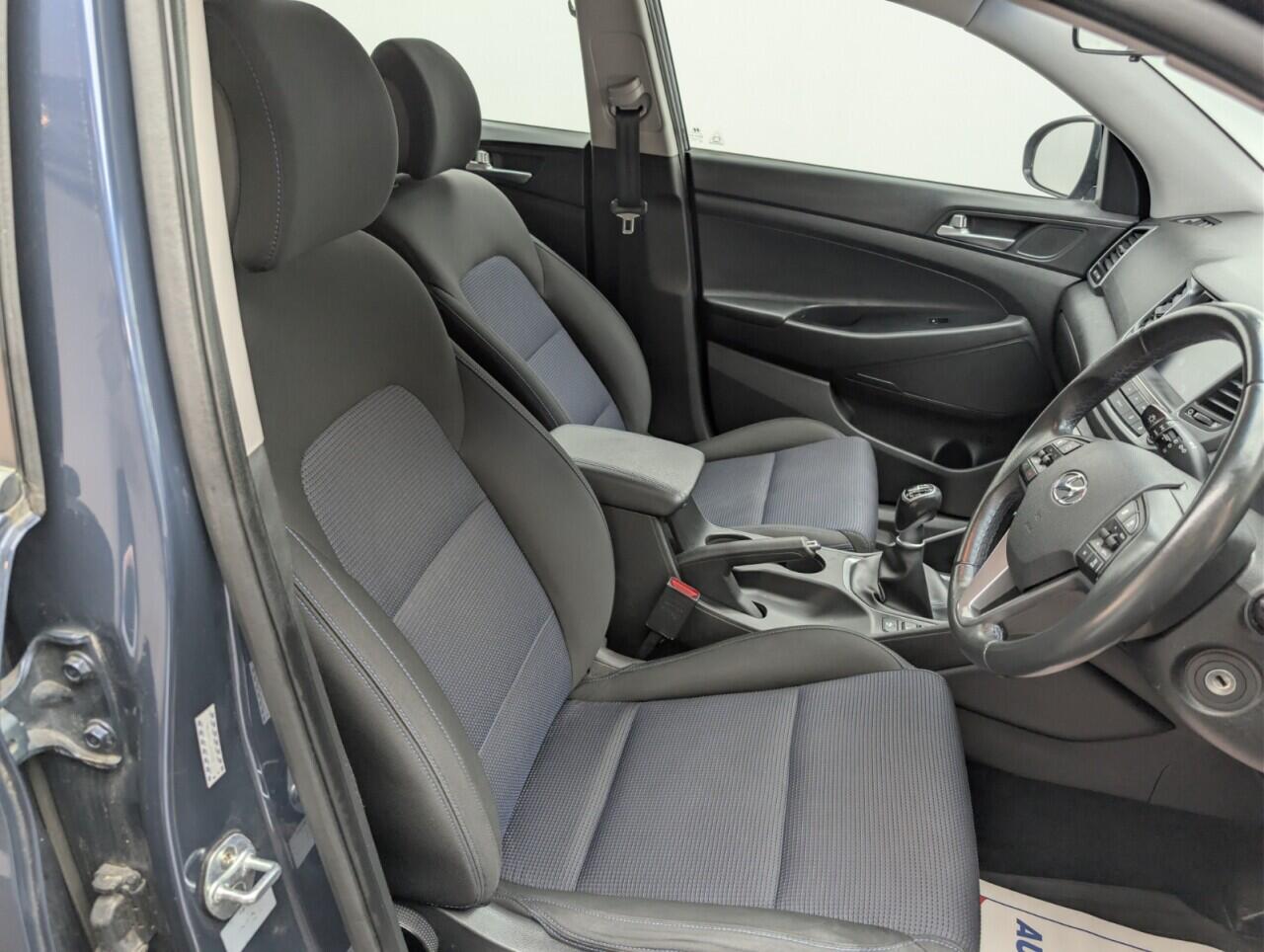 Used Hyundai TUCSON 2017 for sale - 76899064: Photo 12