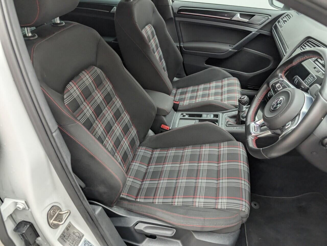 Used Volkswagen Golf 2016 for sale - 76422485: Photo 12