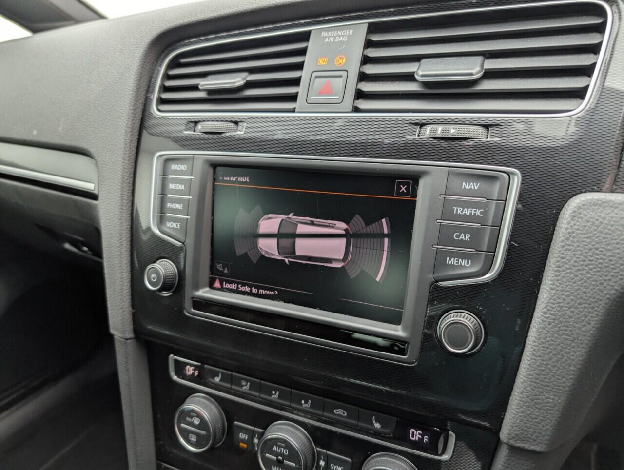 Used Volkswagen Golf 2016 for sale - 76422485: Photo 15