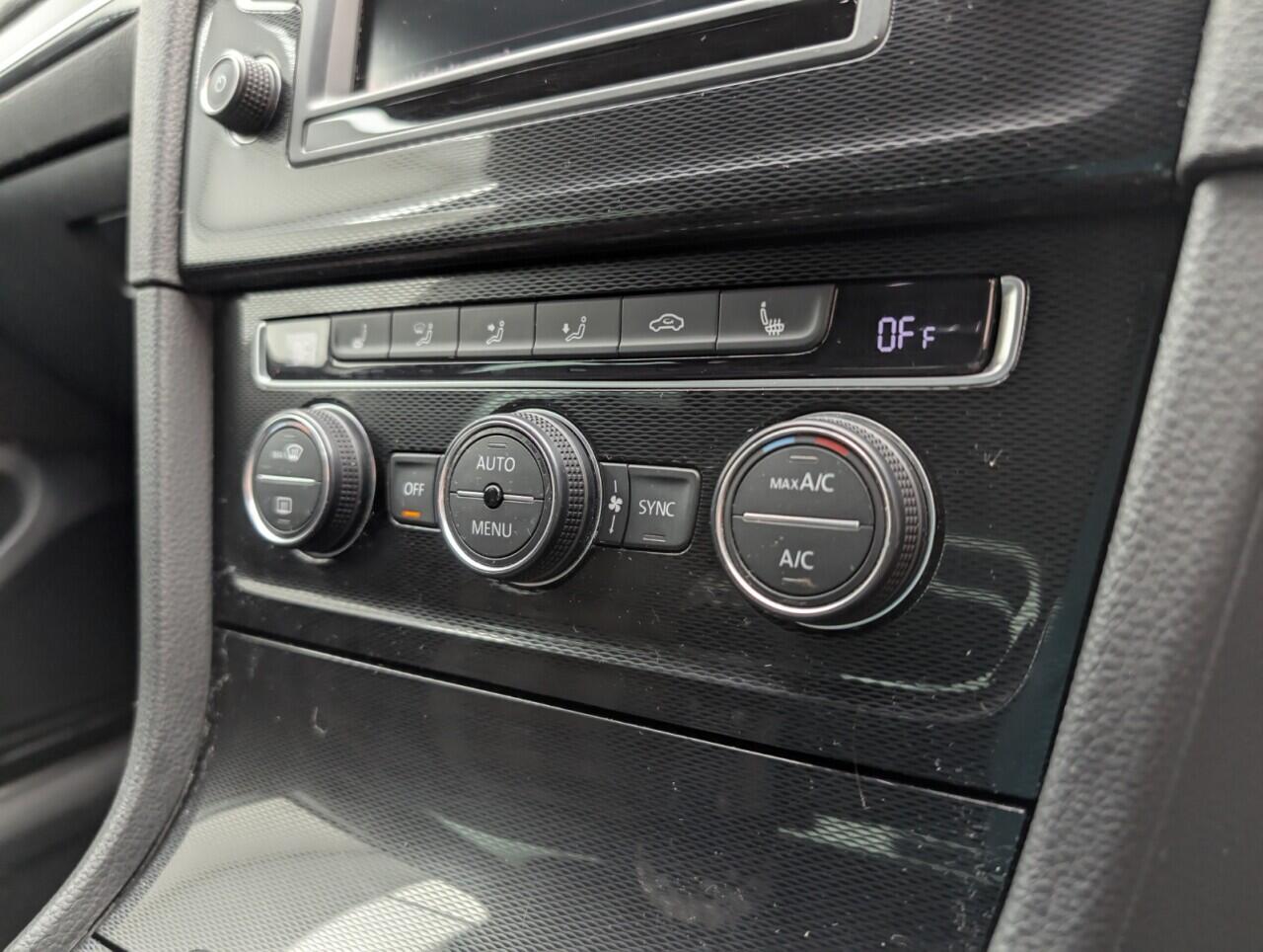 Used Volkswagen Golf 2016 for sale - 76422485: Photo 16