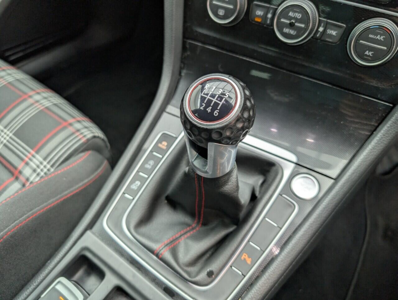 Used Volkswagen Golf 2016 for sale - 76422485: Photo 17