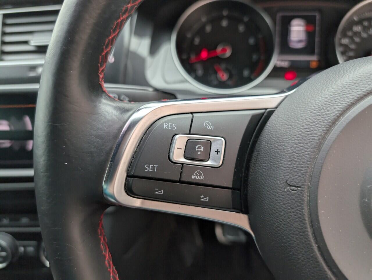 Used Volkswagen Golf 2016 for sale - 76422485: Photo 19