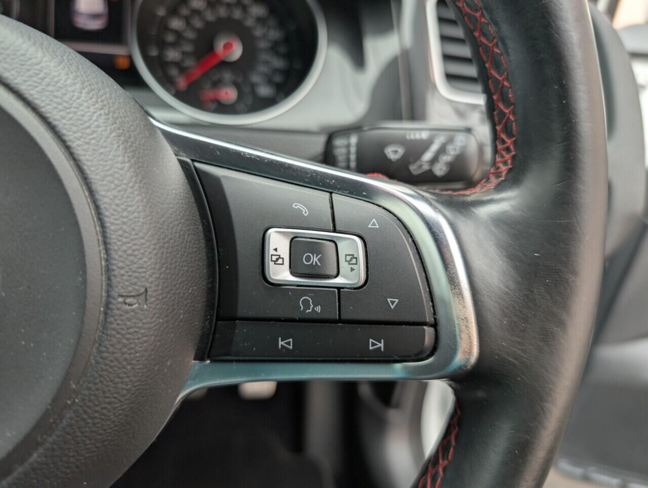 Used Volkswagen Golf 2016 for sale - 76422485: Photo 20