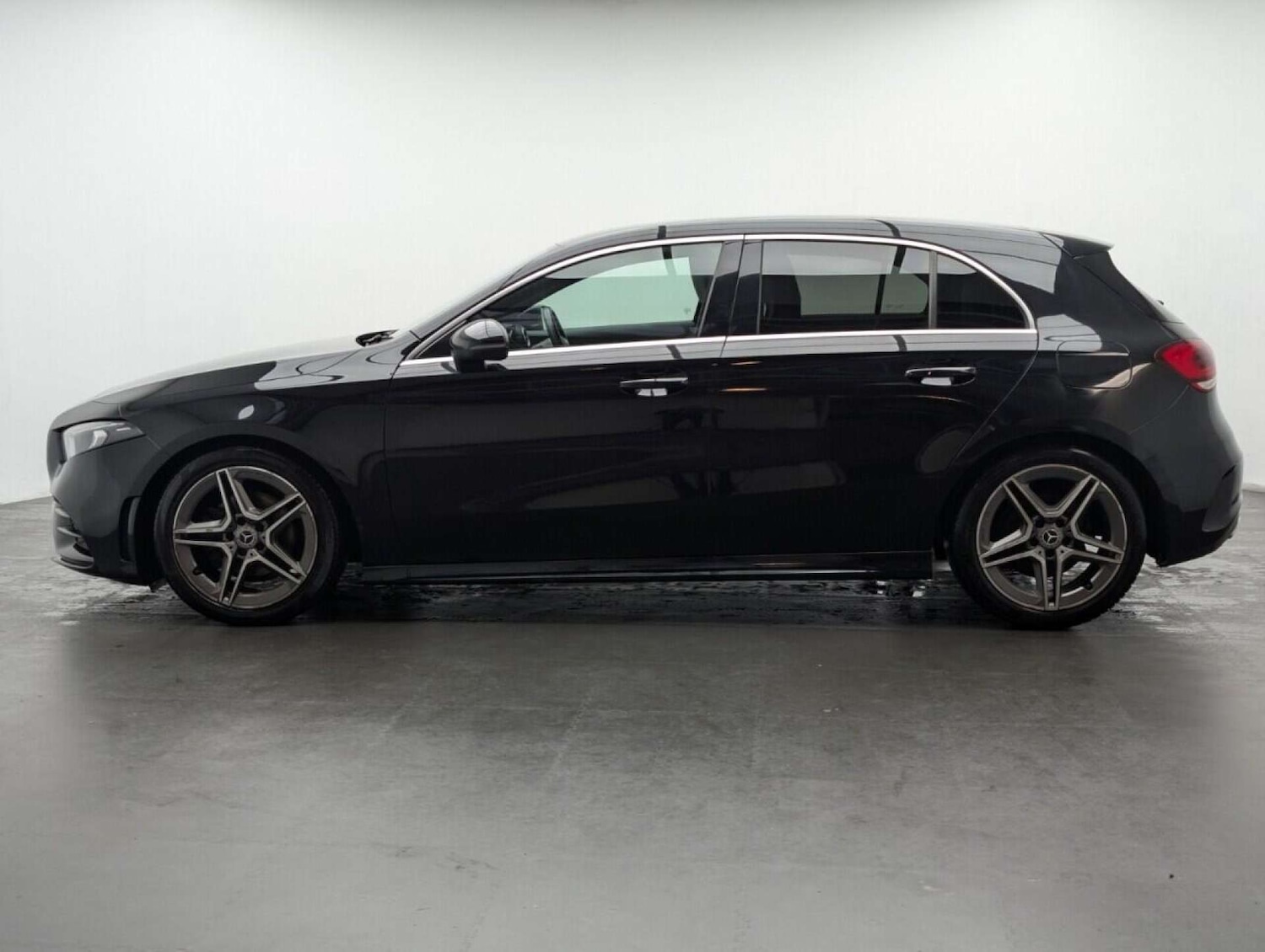 Used Mercedes-Benz A-Class 2019 for sale - 77713949: Photo 5