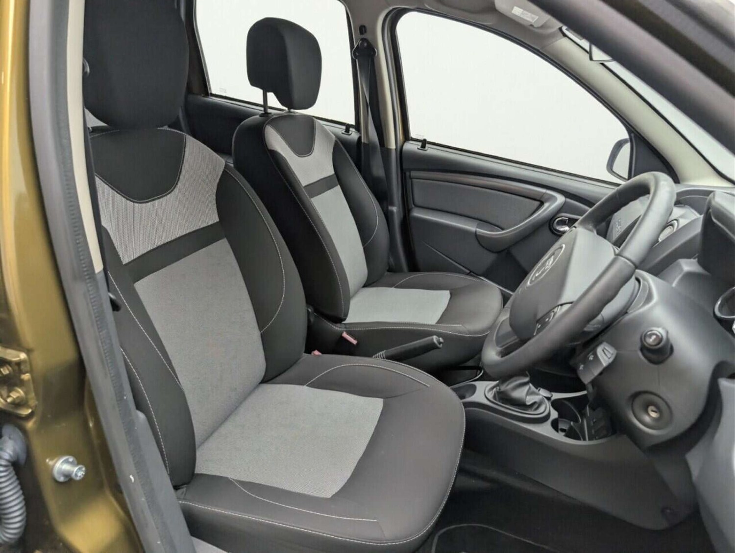 Used Dacia Duster 2016 for sale - 77713980: Photo 12