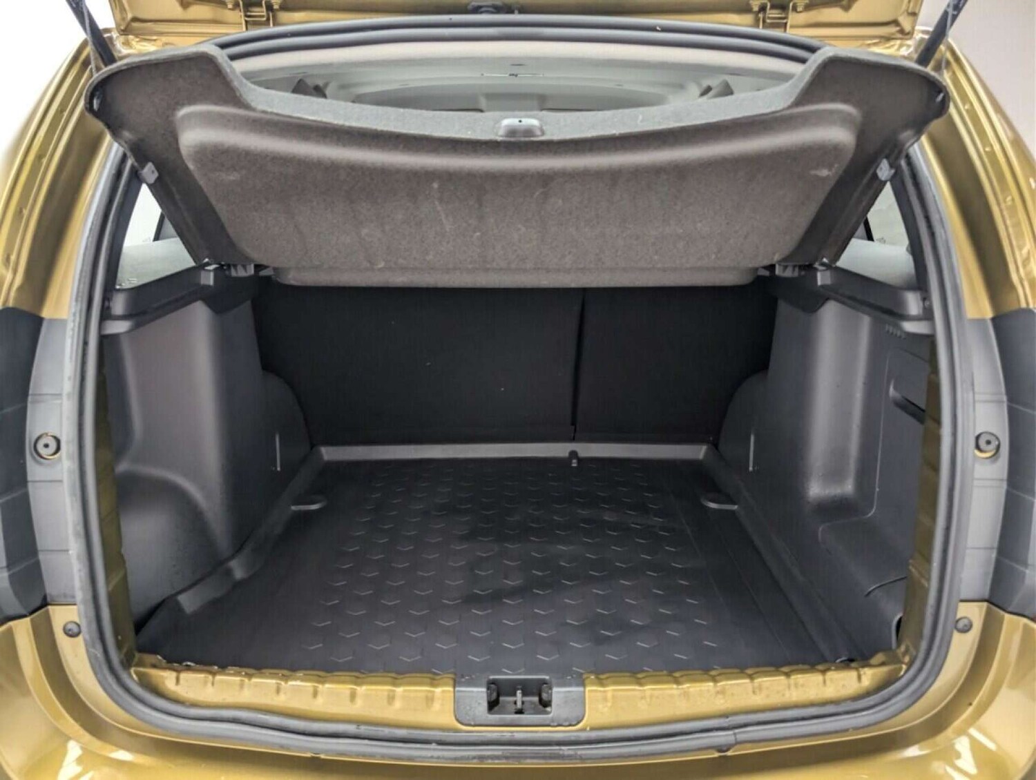 Used Dacia Duster 2016 for sale - 77713980: Photo 22