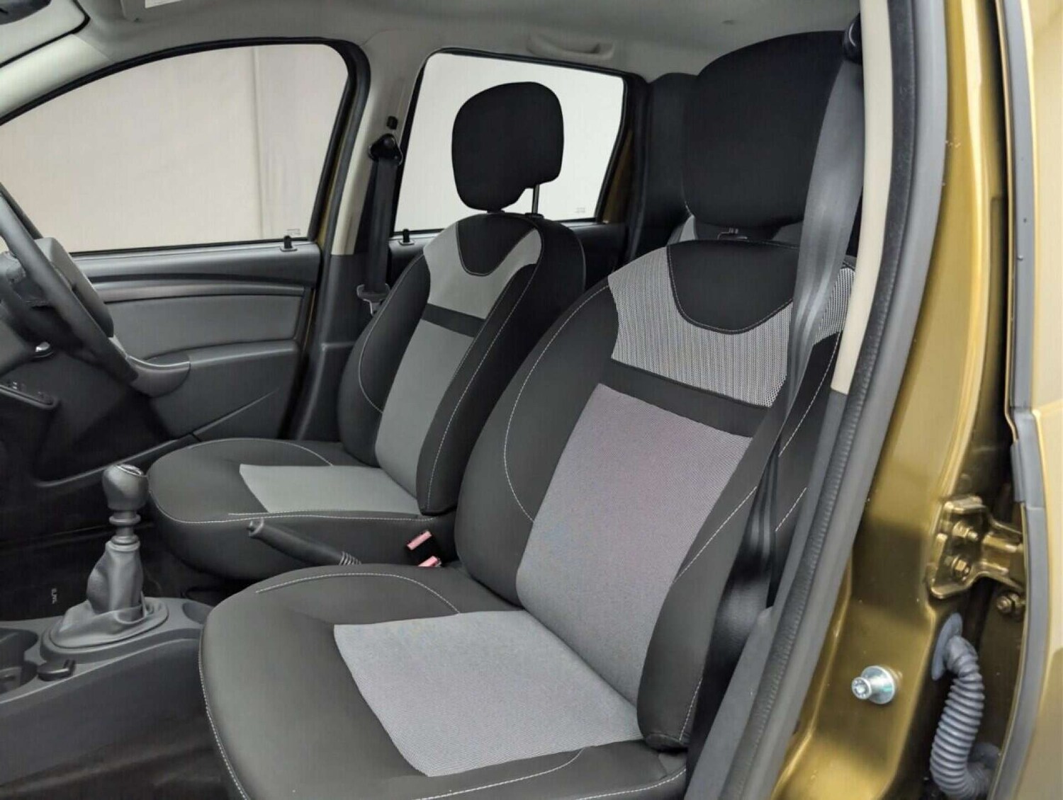 Used Dacia Duster 2016 for sale - 77713980: Photo 24