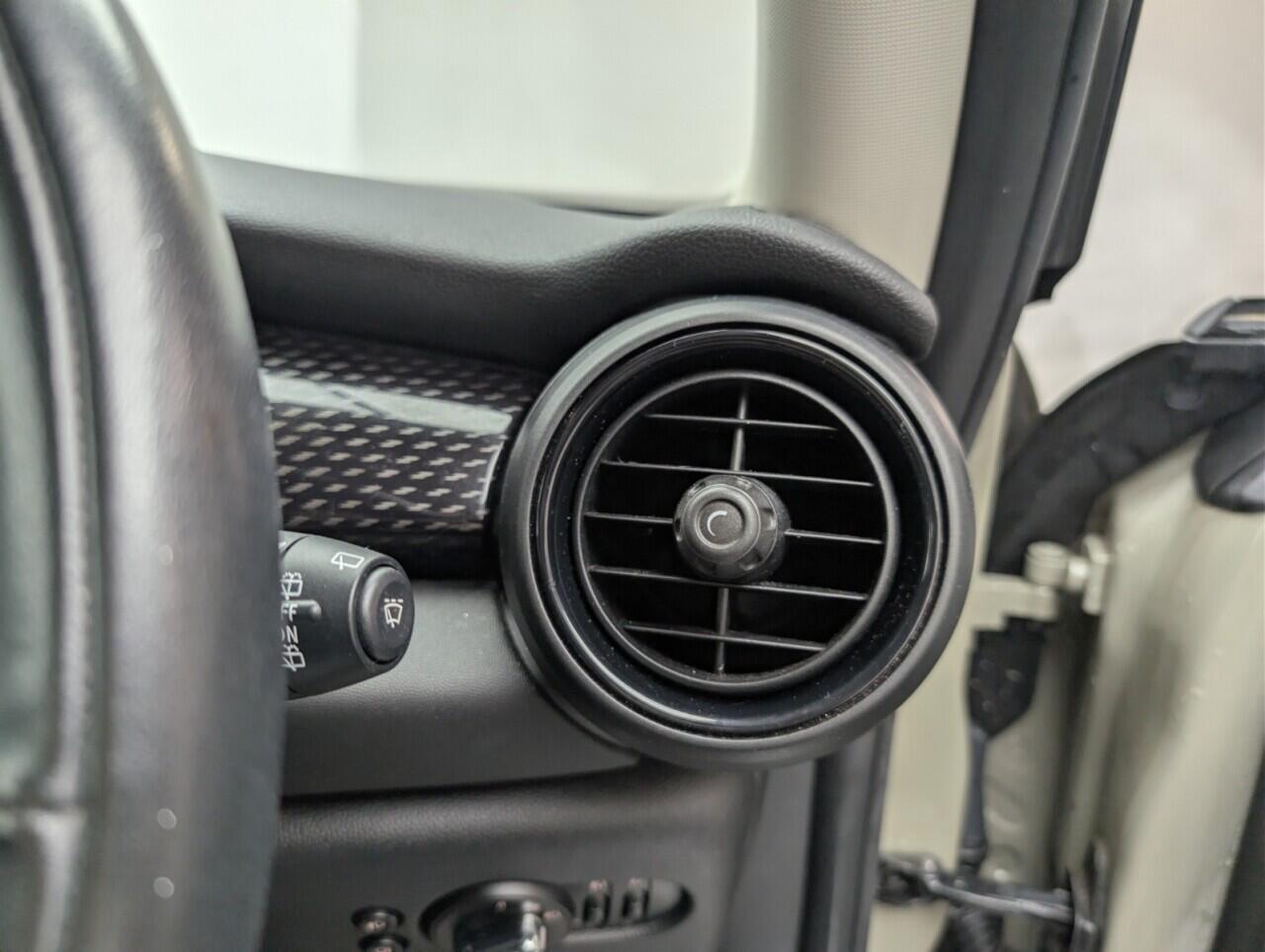 Used MINI Hatch 2018 for sale - 76607576: Photo 20