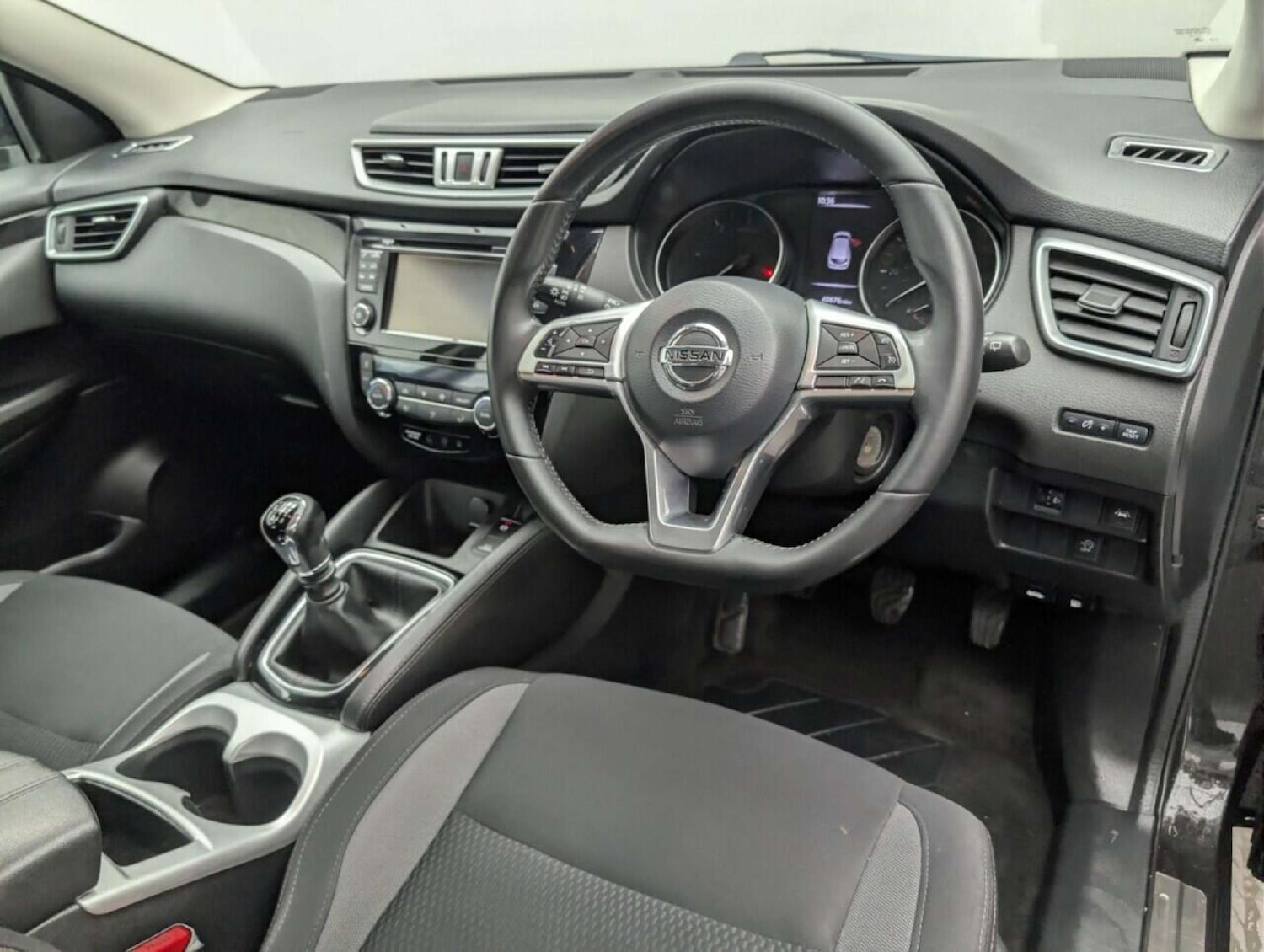 Used Nissan Qashqai 2018 for sale - 77713857: Photo 11