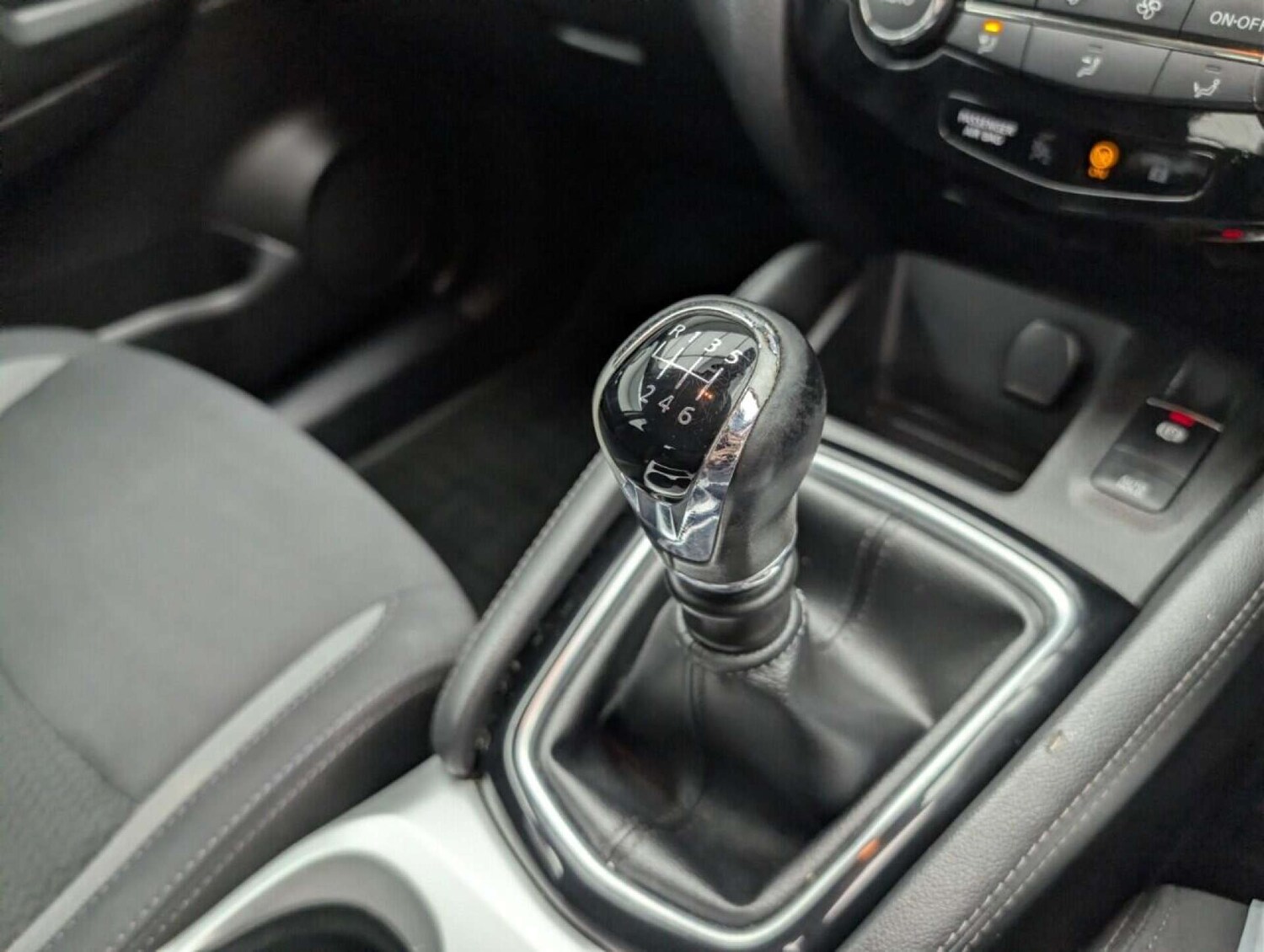 Used Nissan Qashqai 2018 for sale - 77713857: Photo 16