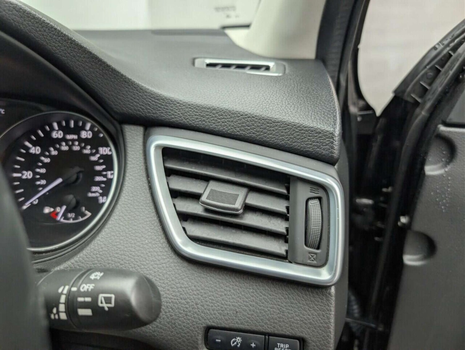 Used Nissan Qashqai 2018 for sale - 77713857: Photo 18