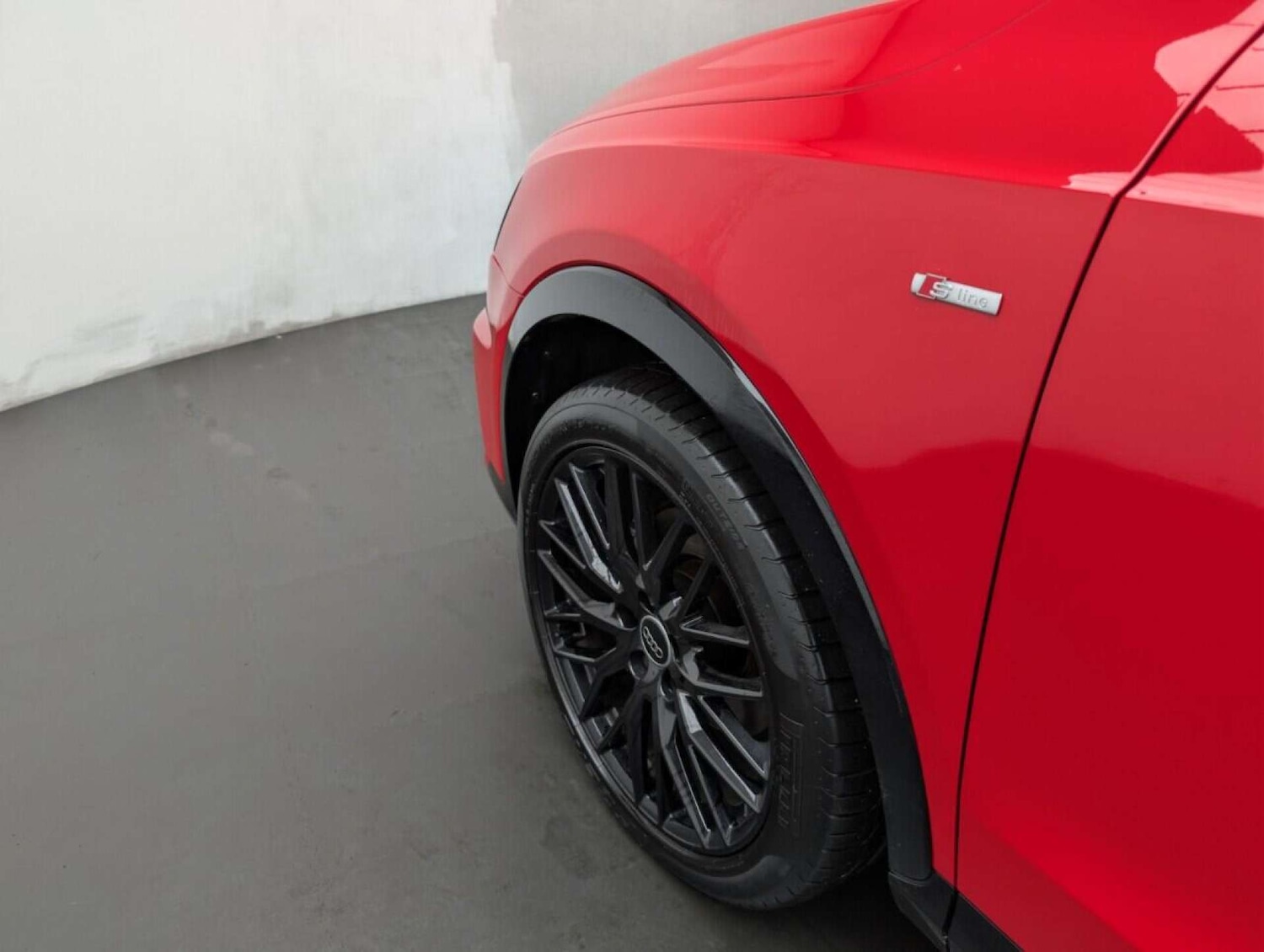 Used Audi Q3 2017 for sale - 77714733: Photo 28