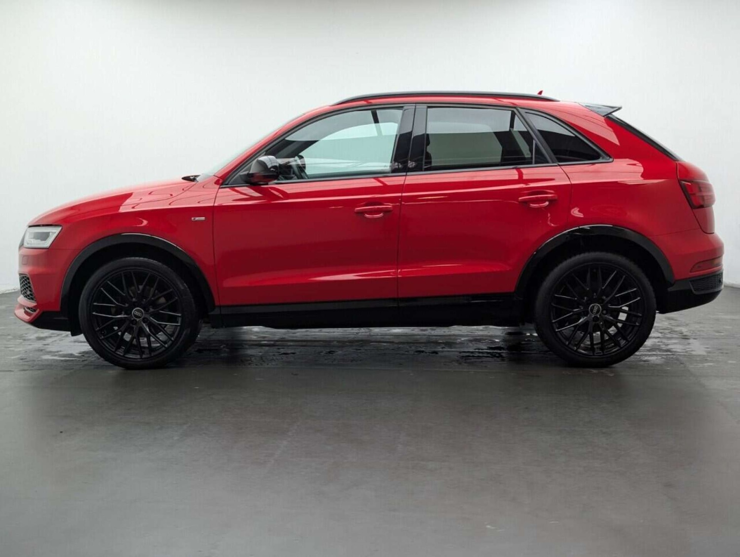 Used Audi Q3 2017 for sale - 77714733: Photo 5