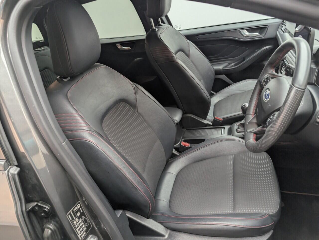 Used Ford Focus 2020 for sale - 76424094: Photo 12