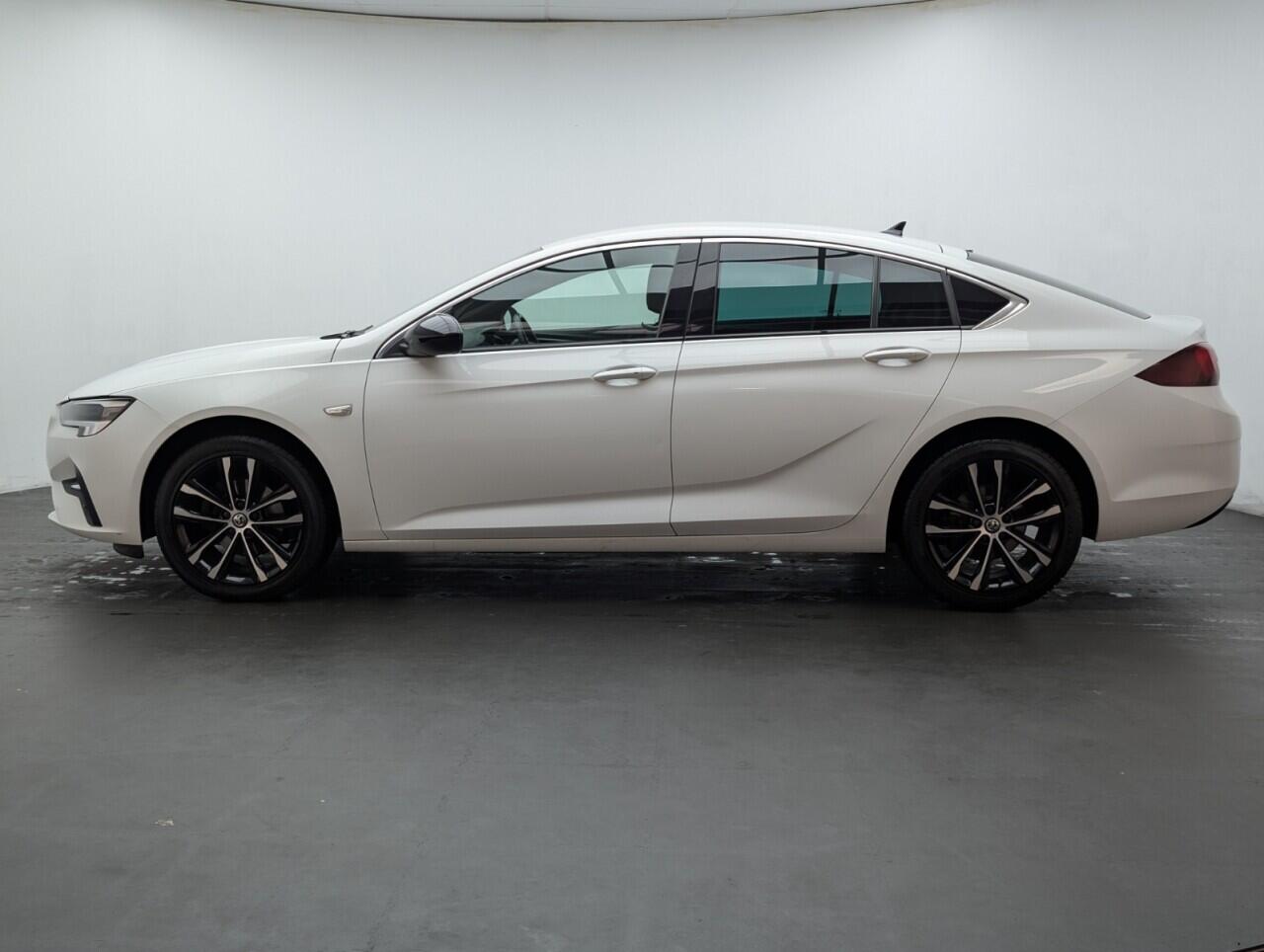 Used Vauxhall Insignia 2021 for sale - 76423943: Photo 5