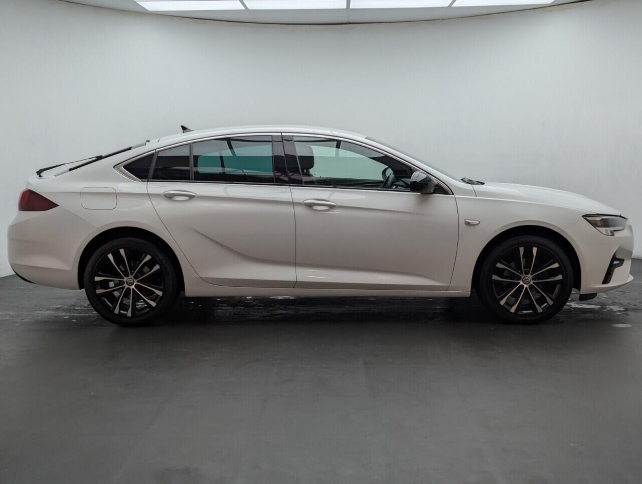 Used Vauxhall Insignia 2021 for sale - 76423943: Photo 9