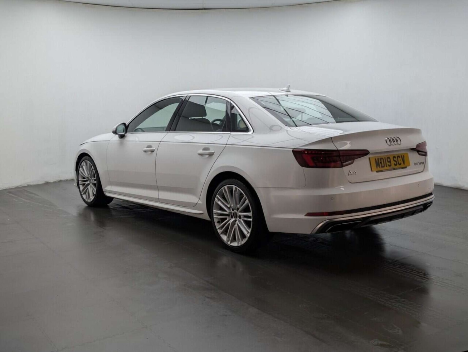 Used Audi A4 2019 for sale - 77713430: Photo 6