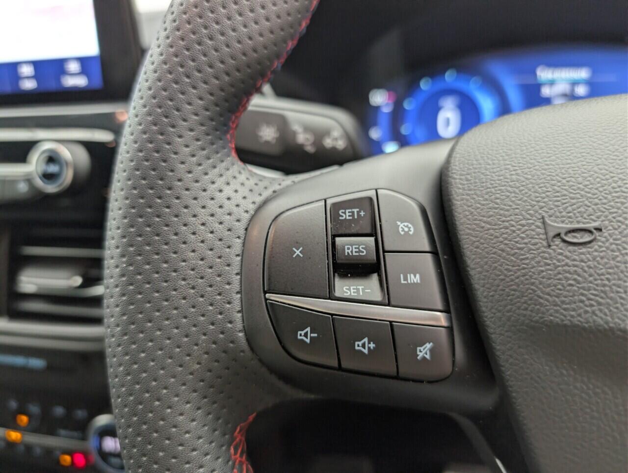 Used Ford Kuga 2023 for sale - 76975948: Photo 19