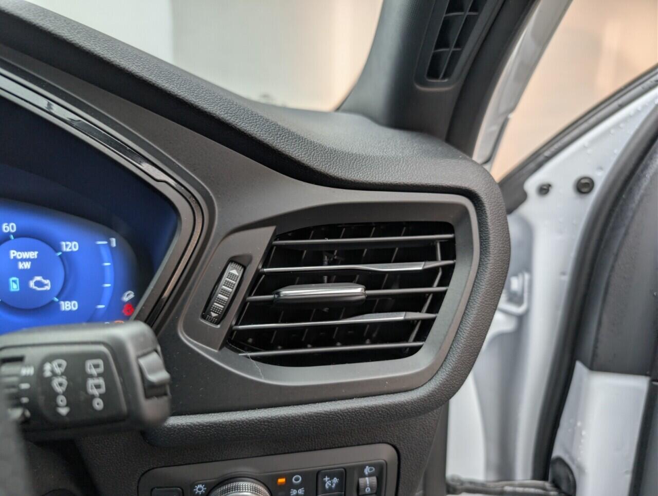 Used Ford Kuga 2023 for sale - 76975948: Photo 21