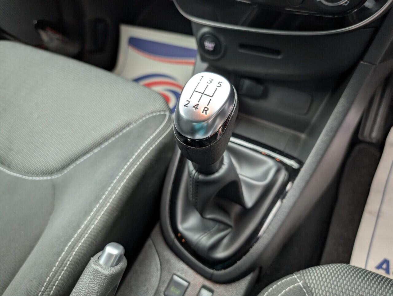 Used Renault Clio 2019 for sale - 76425805: Photo 16