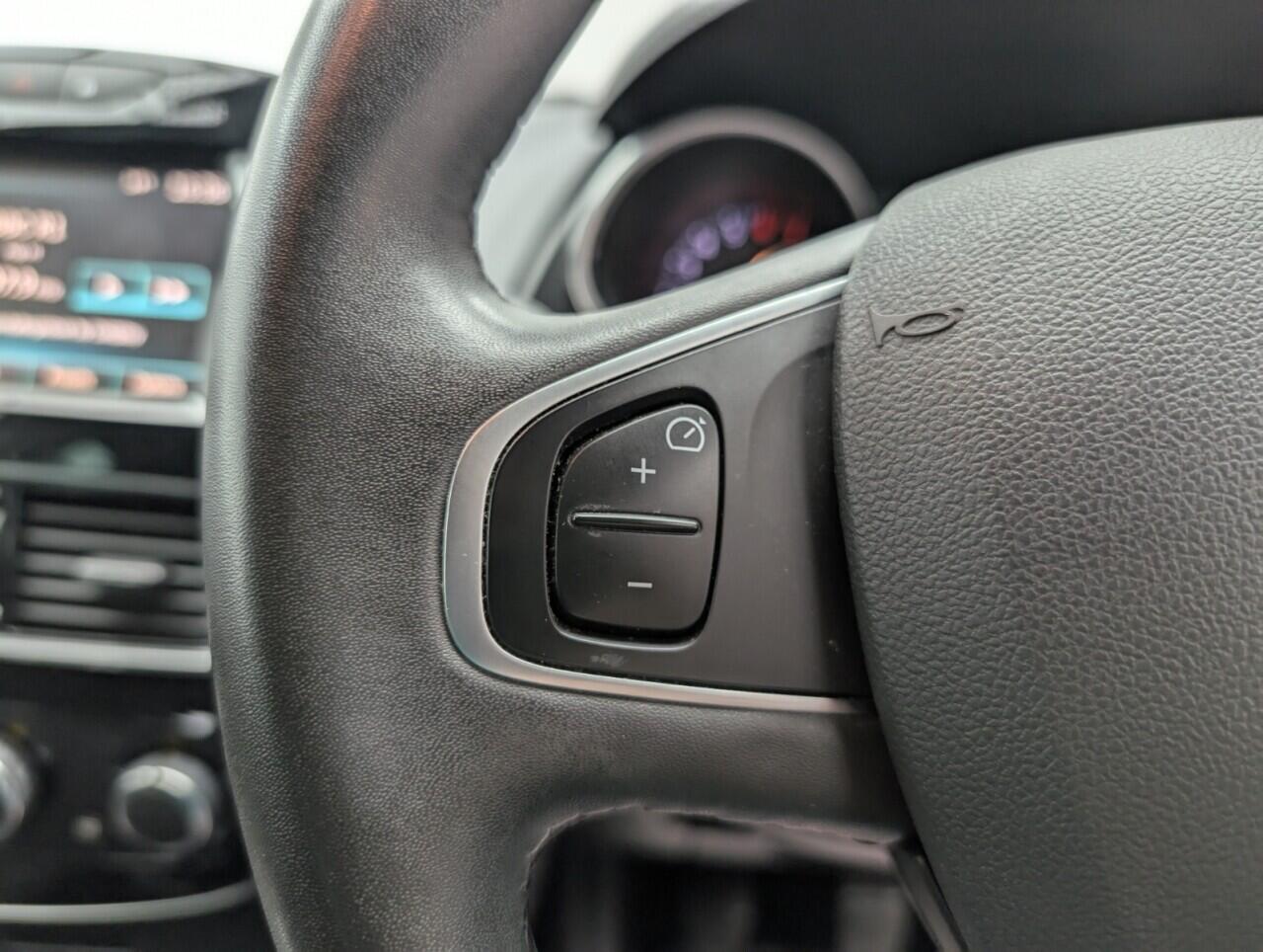 Used Renault Clio 2019 for sale - 76425805: Photo 18