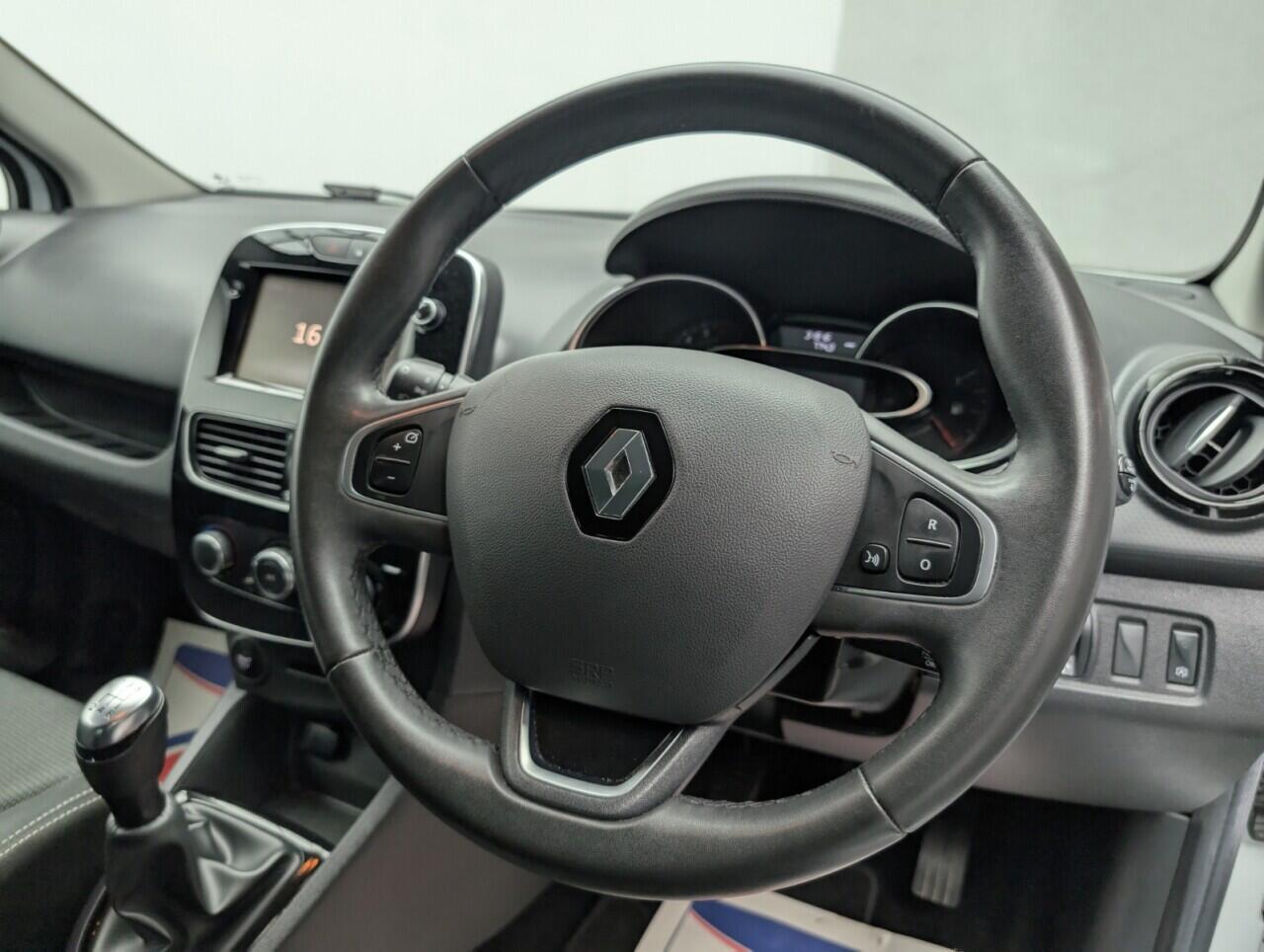 Used Renault Clio 2019 for sale - 76425805: Photo 22