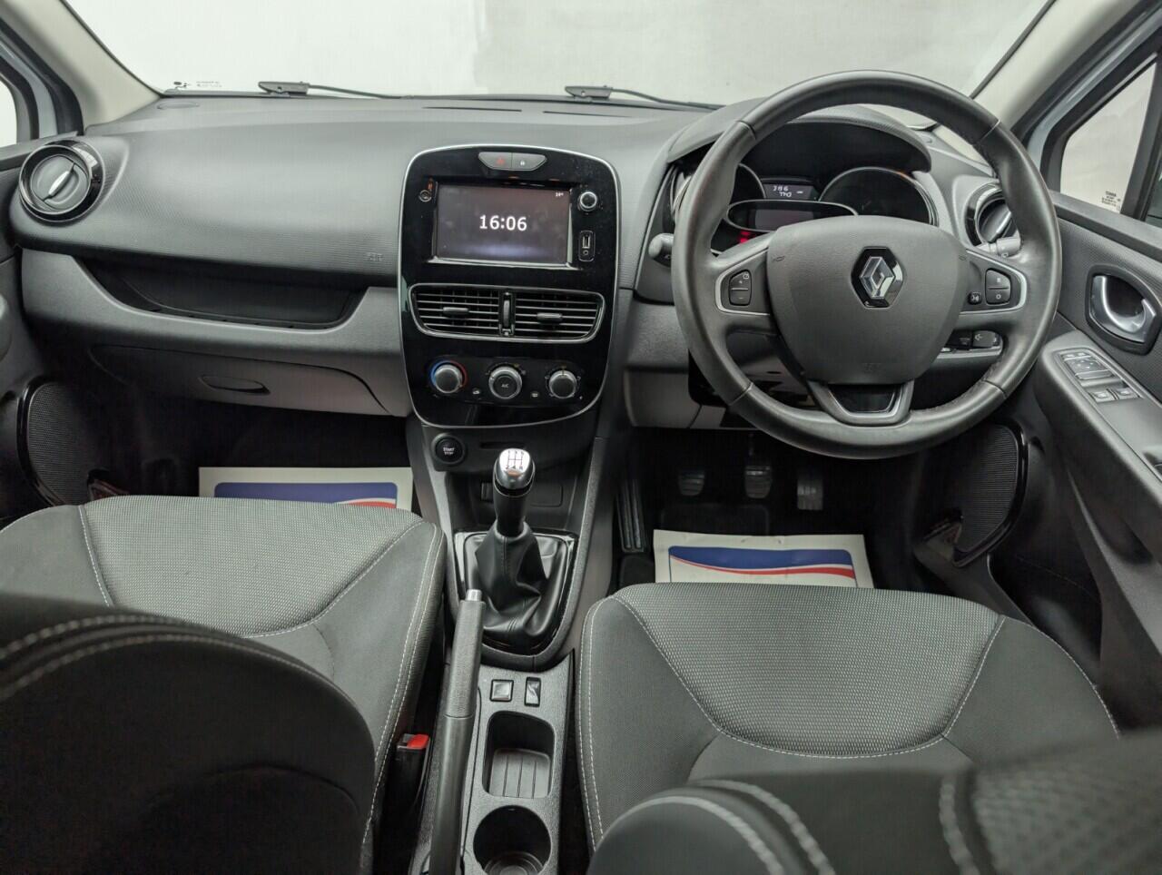 Used Renault Clio 2019 for sale - 76425805: Photo 23