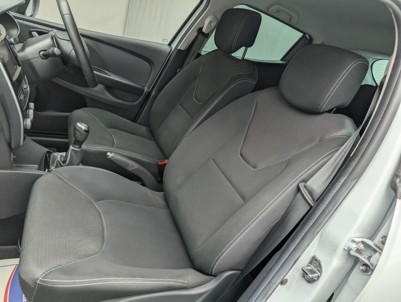 Used Renault Clio 2019 for sale - 76425805: Photo 27