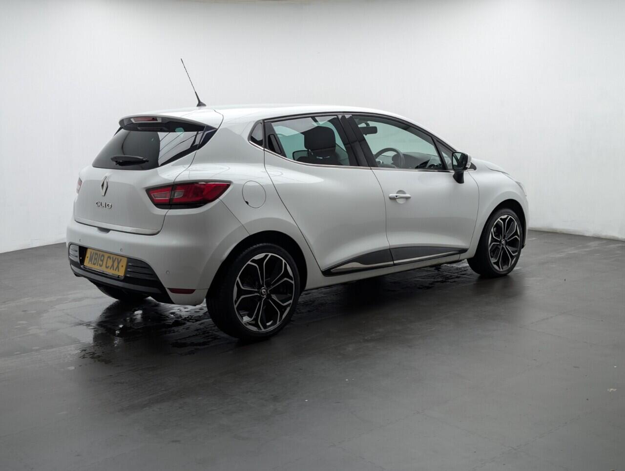 Used Renault Clio 2019 for sale - 76425805: Photo 8