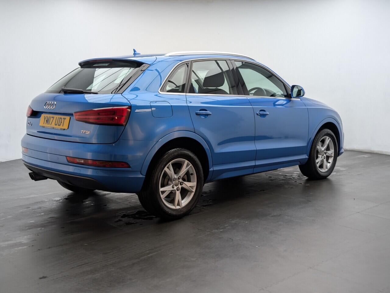 Used Audi Q3 for sale - 76993175: Photo 8