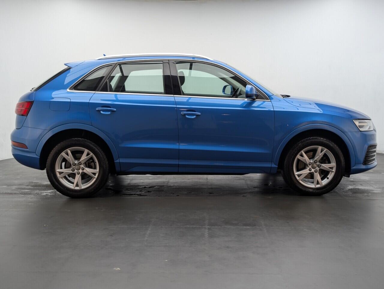 Used Audi Q3 for sale - 76993175: Photo 9