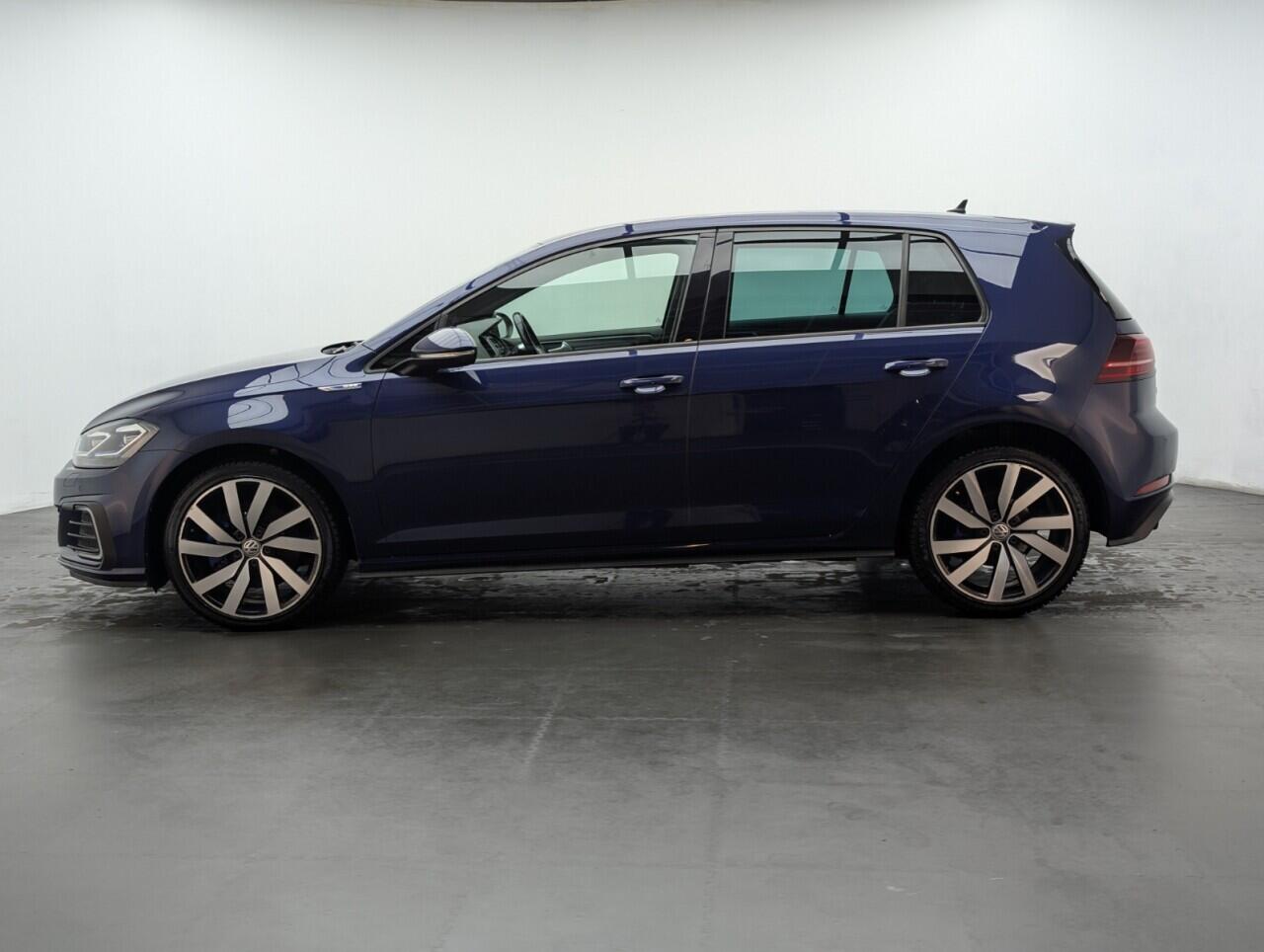 Used Volkswagen Golf 2018 for sale - 76498499: Photo 5