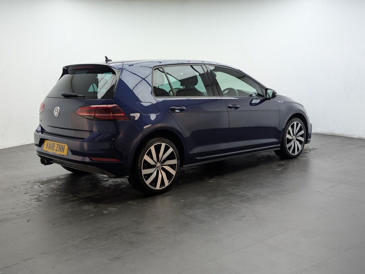 Used Volkswagen Golf 2018 for sale - 76498499: Photo 8